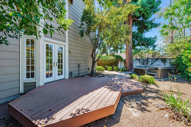 100 Danbury Lane, Redwood City CA: https://media.crmls.org/mediaz/fb8cb57e-68f0-4b1d-92a9-0043fc91e8d1.jpg