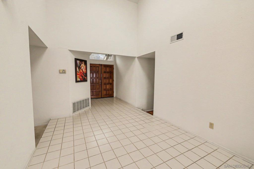 9264 Lethbridge - photo 5