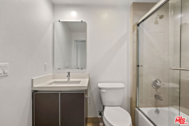 3618 Dunn Drive, Los Angeles CA: https://media.crmls.org/mediaz/fb8eed19-d960-4af4-932a-bae9455be640.jpg
