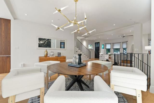 2853 Broderick Street, San Francisco CA: https://media.crmls.org/mediaz/fb900275-399d-404a-a127-52398ca55f49.jpg