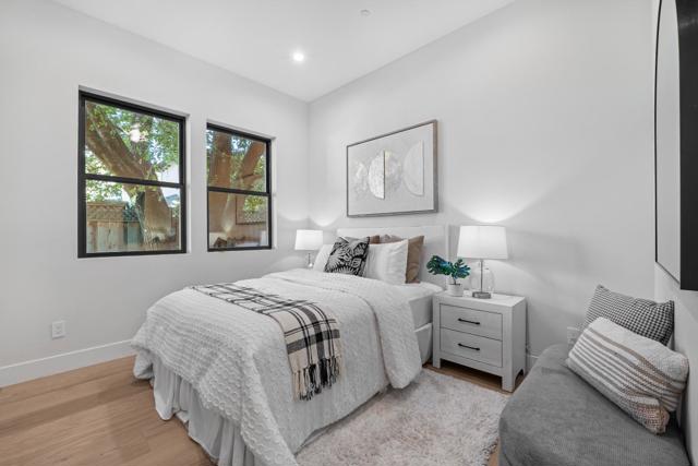 Image 18 of 41 For 765 Cuesta Drive