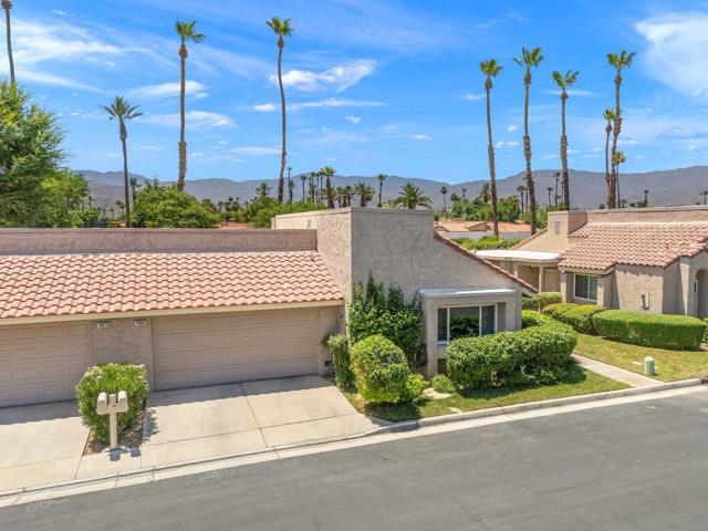 74965 San Ysidro Circle, Palm Desert CA: https://media.crmls.org/mediaz/fb9214bf-7109-4ceb-81a0-0fce9dde123a.jpg