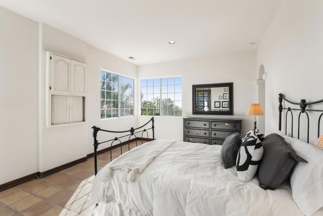 Detail Gallery Image 39 of 54 For 28889 Anderson Ct, Escondido,  CA 92026 - 4 Beds | 4 Baths