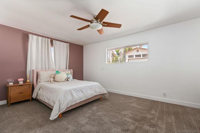 704 Matagual Dr, Vista CA: https://media.crmls.org/mediaz/fb9298c8-f7c4-430f-8883-65603b75ac3c.jpg