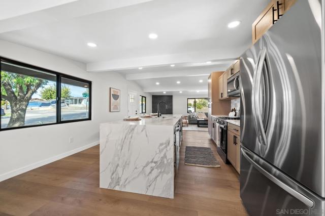 661 Concepcion, Spring Valley CA: https://media.crmls.org/mediaz/fb929fdf-02ae-40f0-9ef2-d580716148ed.jpg