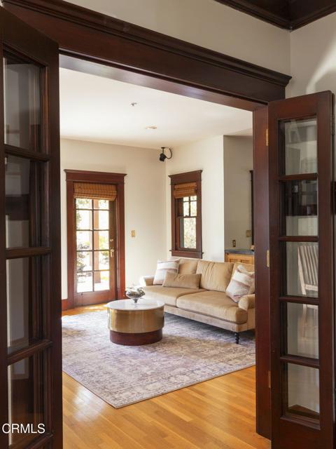 1813 Wayne Avenue, South Pasadena CA: https://media.crmls.org/mediaz/fb93094d-3183-4857-a817-f1fa336f5f62.jpg