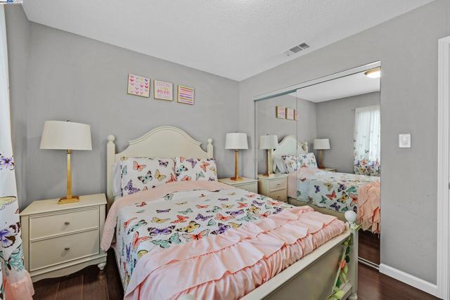 7845 Ironwood Dr, Dublin CA: https://media.crmls.org/mediaz/fb941cb7-2b67-40df-8611-0f7ec98f5f33.jpg