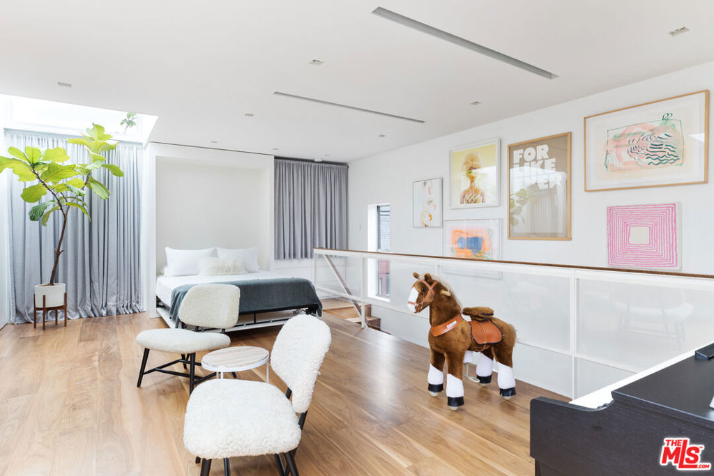 MLS #25617065 image #18