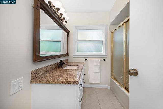 1536 Maynard St, Concord CA: https://media.crmls.org/mediaz/fb9662f4-c84b-4655-87ea-94515dfc2e3a.jpg