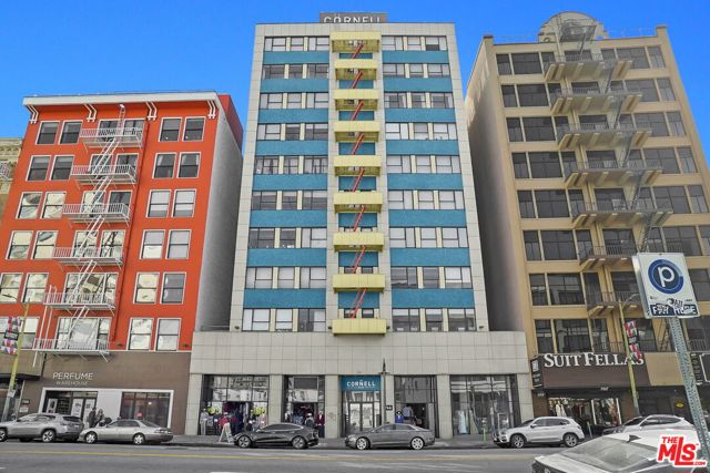746 S Los Angeles Street, Los Angeles CA: https://media.crmls.org/mediaz/fb97a85e-ea0c-4fb0-bc1e-4b954946ec01.jpg