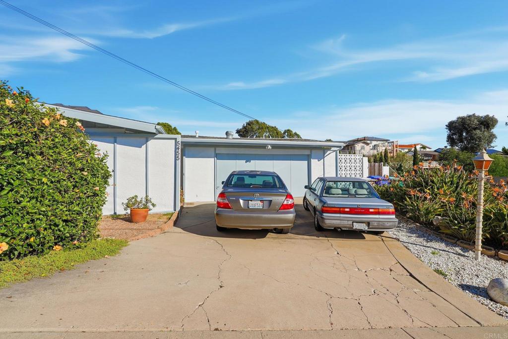 5455 Parkview Dr - photo 9