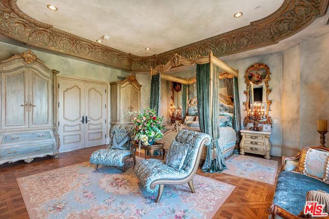25305 Prado De La Felicidad, Calabasas CA: https://media.crmls.org/mediaz/fb99079a-883a-400a-99e6-0cddbcf0d16f.jpg