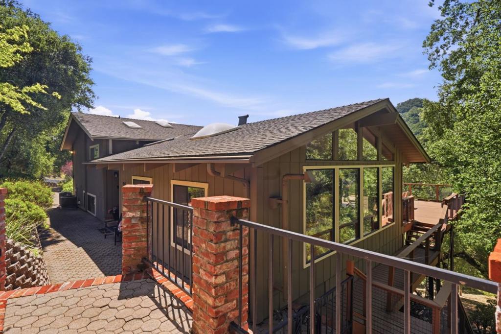 15540 Armsby Lane