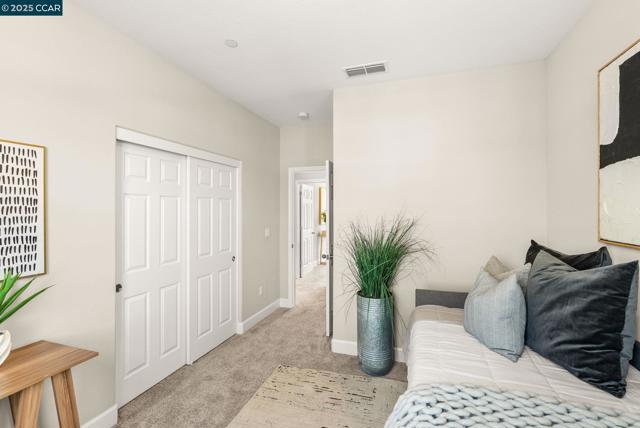 612 Farmstead Drive, Vacaville CA: https://media.crmls.org/mediaz/fb99520b-547a-463a-bc88-d6fe3a9da655.jpg