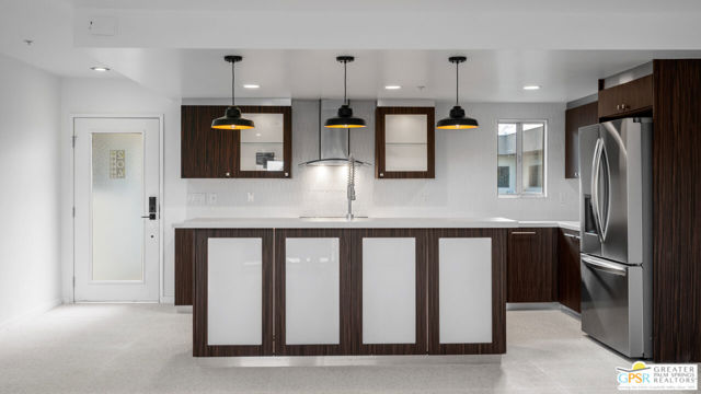 Image 4 of 67 For 588 San Lorenzo Road 204