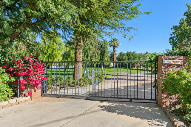 36706 Dune Palms Road, Indio CA: https://media.crmls.org/mediaz/fb9bb05c-dd87-44db-b650-90af67e0c89d.jpg