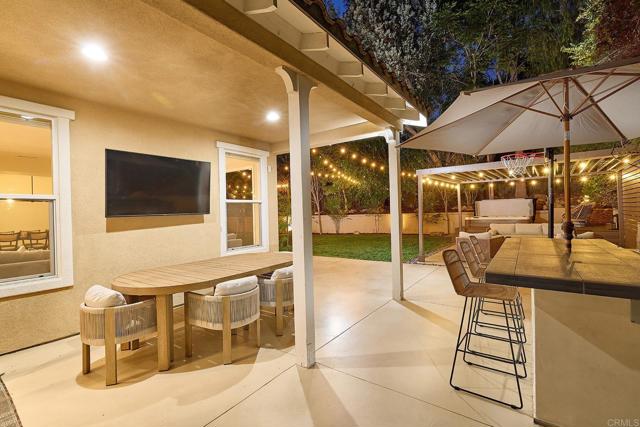 2610 Garden House Road, Carlsbad CA: https://media.crmls.org/mediaz/fb9bc37d-856a-4565-834c-3e1a5c271261.jpg
