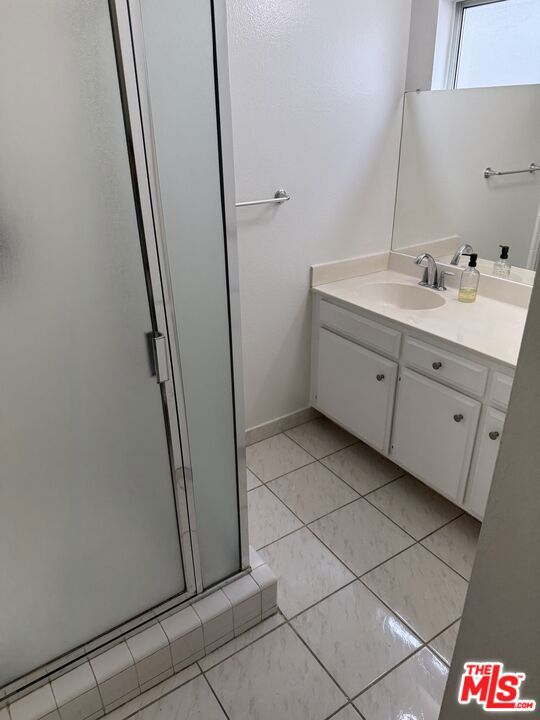 4647 Willis Avenue, Sherman Oaks CA: https://media.crmls.org/mediaz/fb9c7a2e-0a96-4a35-81cb-9b8d16a375a0.jpg