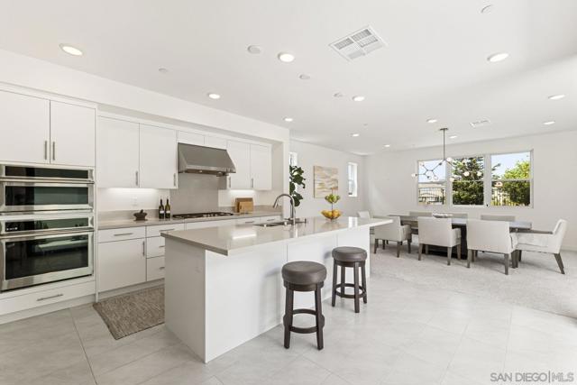 6513 Fischer Way, San Diego CA: https://media.crmls.org/mediaz/fb9d22af-1d49-4976-92f8-90b5e20f60b4.jpg