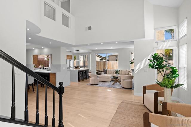 12109 Via San Loreno, San Diego CA: https://media.crmls.org/mediaz/fb9d2fe8-2b2f-43ac-85a8-4d8277e6a61f.jpg