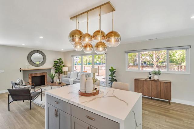 2698 Goodwin Avenue, Redwood City CA: https://media.crmls.org/mediaz/fb9d5e82-a189-420e-aa13-214c37e37998.jpg
