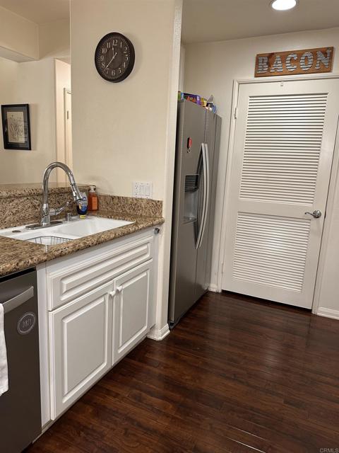 Detail Gallery Image 6 of 11 For 95 via Sovana, Santee,  CA 92071 - 2 Beds | 2 Baths