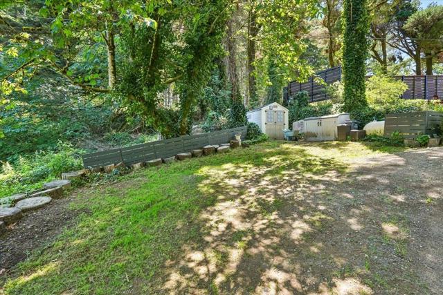 12960 Skyline Boulevard, Woodside CA: https://media.crmls.org/mediaz/fb9f2fae-ff61-4a1c-9225-38889ac7225b.jpg