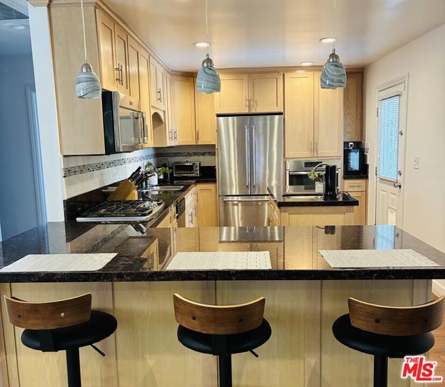 4938 Imlay Avenue, Culver City CA: https://media.crmls.org/mediaz/fb9f4b49-042e-4c51-914b-737b6b3d3972.jpg