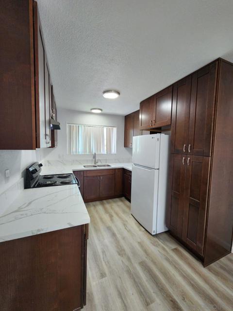5341 Rex Avenue Unit 4, San Diego CA: https://media.crmls.org/mediaz/fb9f668a-07c5-4cf0-be55-6c67ba910e87.jpg