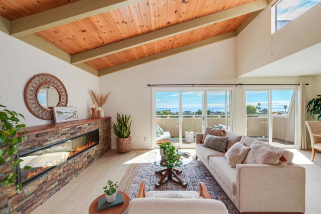 261 Sea Ridge Road, Aptos CA: https://media.crmls.org/mediaz/fba0ac82-55b7-434e-81cf-8ccd0f83fb0b.jpg