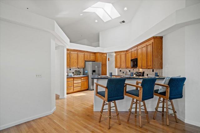 17716 Riverbend Road, Salinas CA: https://media.crmls.org/mediaz/fba0f1ce-f55f-4a0a-9b54-f943cee8ef8a.jpg