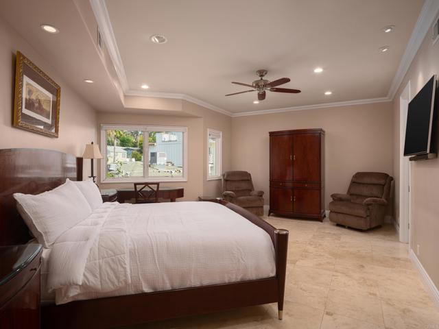 Detail Gallery Image 14 of 27 For 7828 Ivanhoe, La Jolla,  CA 92037 - 2 Beds | 2/1 Baths