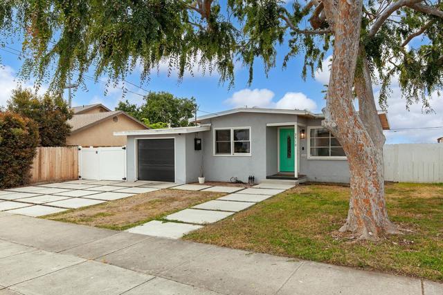 Detail Gallery Image 1 of 1 For 3510 Meridian Ave, San Diego,  CA 92115 - 2 Beds | 1 Baths