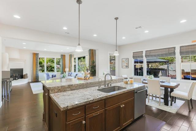 Image 20 of 73 For 6352 Grand Oak Way