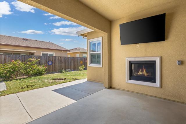36 Freeport Court, Discovery Bay CA: https://media.crmls.org/mediaz/fba33724-aeca-43f2-b92d-f05d9466bb9f.jpg