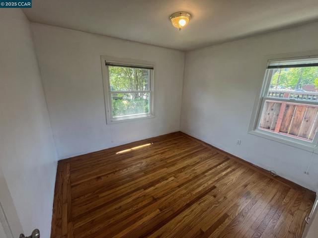 1509 Lake St, Calistoga CA: https://media.crmls.org/mediaz/fba47f49-b59c-49c6-8117-ca5b14a461e9.jpg