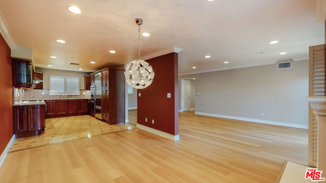 123 South CLARK Drive, 303 photo 7