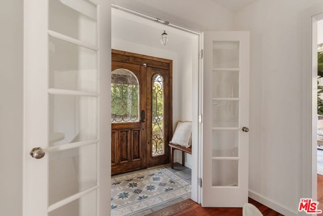 5966 Airdrome Street, Los Angeles CA: https://media.crmls.org/mediaz/fba60285-607c-44a2-923f-158f9452f837.jpg