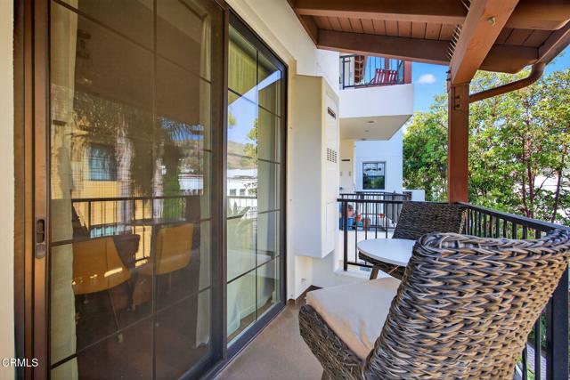 130 N Garden Street, Ventura CA: https://media.crmls.org/mediaz/fba60fdb-44d3-4d3b-94ff-d378b1b1b0e0.jpg