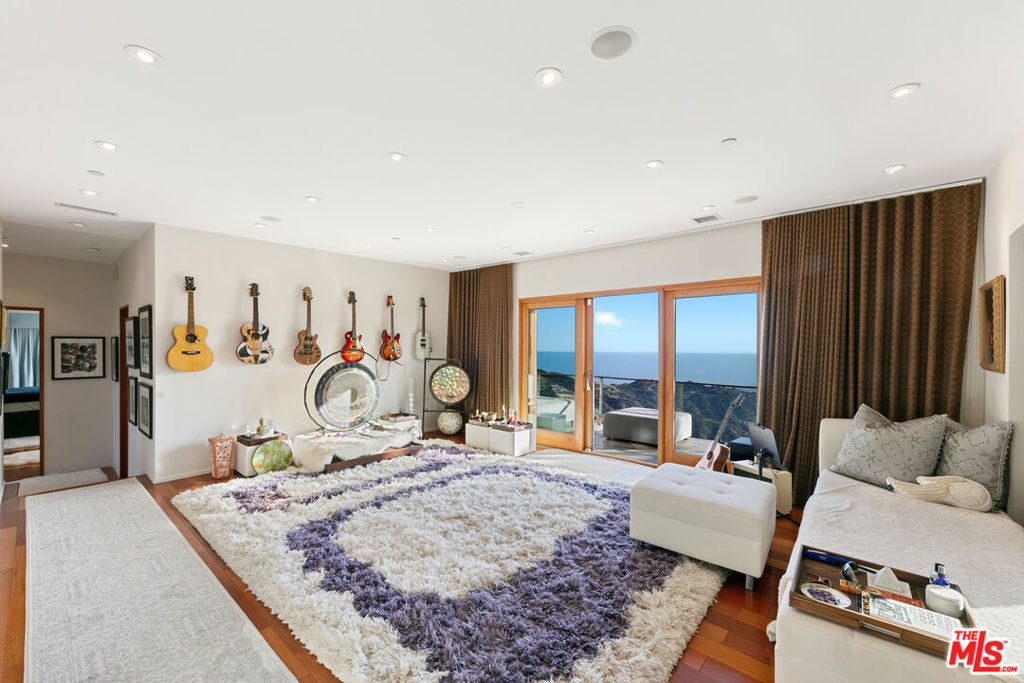 MLS #26864407 image #13