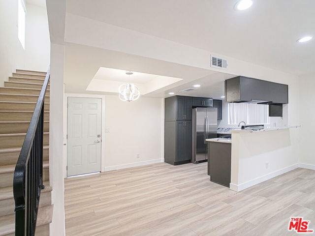 17200 Roscoe Boulevard, Northridge CA: https://media.crmls.org/mediaz/fba672c6-4f0a-4658-a876-a8e7bfeba912.jpg