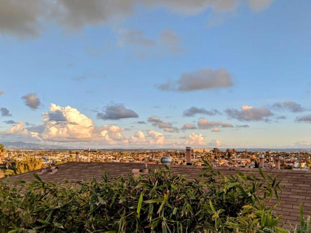 405 Langley St, San Diego CA: https://media.crmls.org/mediaz/fba6a012-0a90-40b4-bc7a-d7491a7824e0.jpg