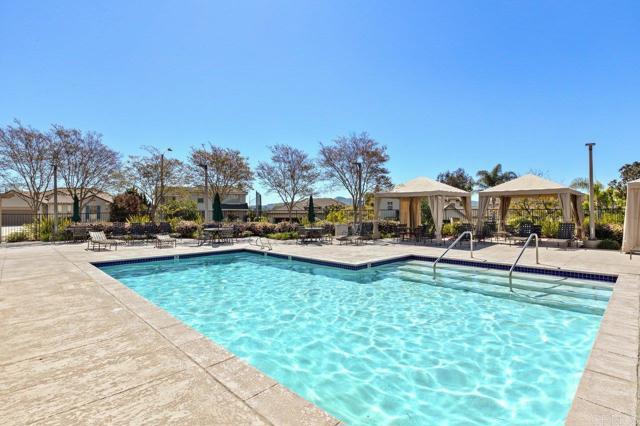 Detail Gallery Image 2 of 30 For 316 Crownview Ct, San Marcos,  CA 92069 - 4 Beds | 3 Baths