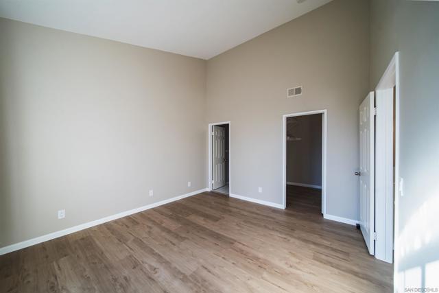 8625 Via Mallorca, La Jolla CA: https://media.crmls.org/mediaz/fba8ed7b-1d57-44ea-8660-abcf8b0fc571.jpg