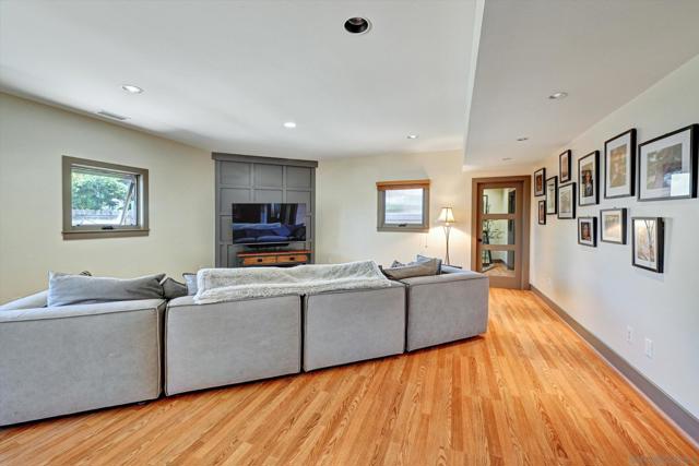3003 Fried Avenue, San Diego CA: https://media.crmls.org/mediaz/fbaaad16-356a-4336-b27e-cc57d9fe8df7.jpg