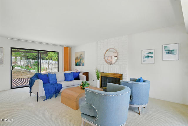 3121 Kingridge Way, Glendale CA: https://media.crmls.org/mediaz/fbab00ab-9e96-4afd-b801-e847781cff7c.jpg