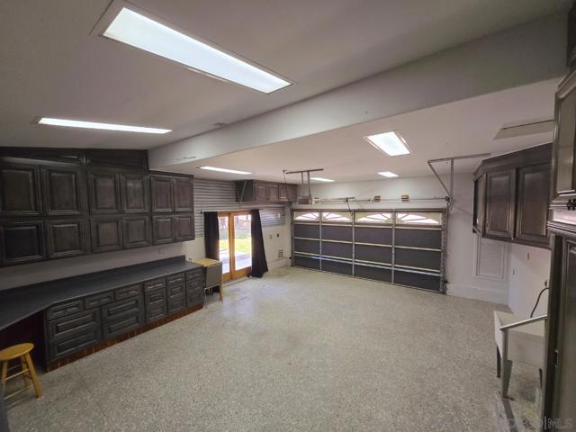 68 E Bonita Rd, Chula Vista CA: https://media.crmls.org/mediaz/fbabcfc4-45cb-495d-8a56-4ed39c893a0f.jpg