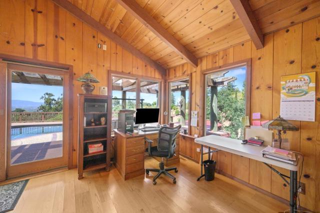 15946 Camino Vista Way, San Jose CA: https://media.crmls.org/mediaz/fbabdacb-07ac-40d6-b6bc-736feaf66397.jpg
