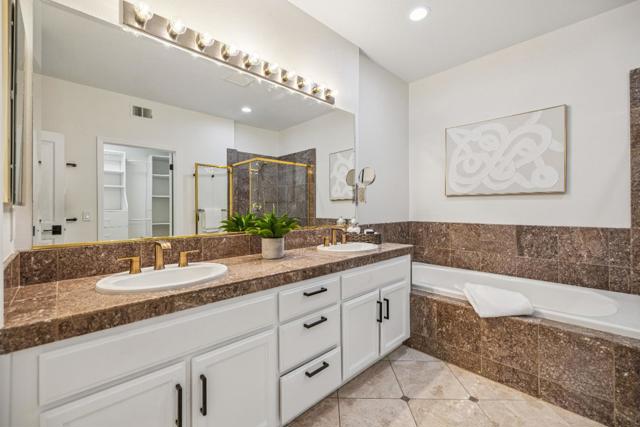 5365 SILVER KNOLL Court, San Jose CA: https://media.crmls.org/mediaz/fbac6459-4fdd-4b76-9634-38466b3240d4.jpg