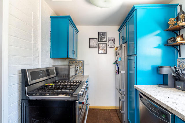 689 E Camino Parocela, Palm Springs CA: https://media.crmls.org/mediaz/fbacf5a0-d3e6-492d-beb9-338890e668eb.jpg